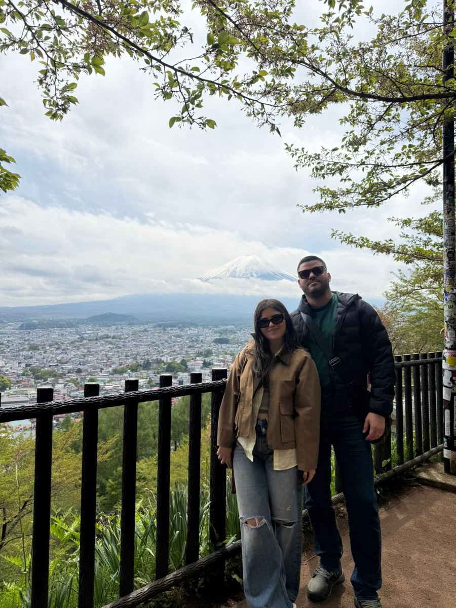 Fernanda y Luis en Japón, Indonesia, Tailandia y Singapur