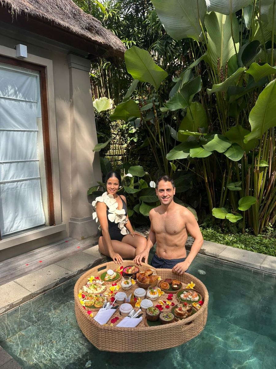 Karla y Darío en Japón e Indonesia